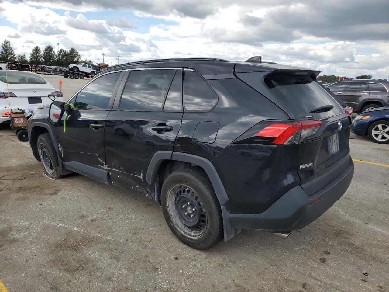 2020 Toyota RAV 4 VIN 2T3G1RFVXLW135117 Copart auction photo, side / rear end damage thumbnail 2