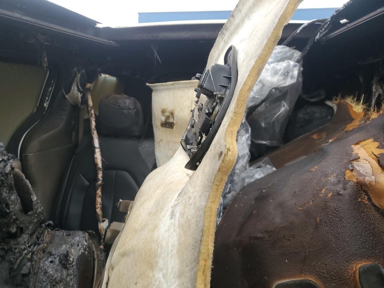 2018 Chrysler Pacifica VIN 2C4RC1GG4JR269147 Copart auction photo, burn - interior damage thumbnail 10
