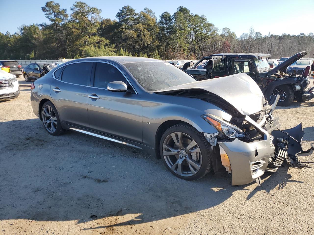 2019 Infiniti Q70 VIN JN1BY1PP7KM680052 Copart auction photo, front end damage thumbnail 4