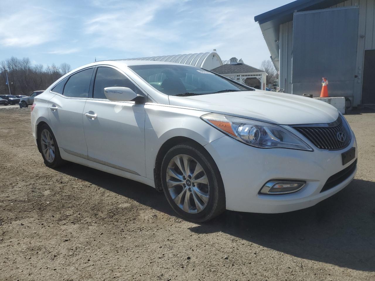 2013 Hyundai Azera VIN KMHFG4JG2DA250554 Copart auction photo, side / minor dent/scratches damage thumbnail 4