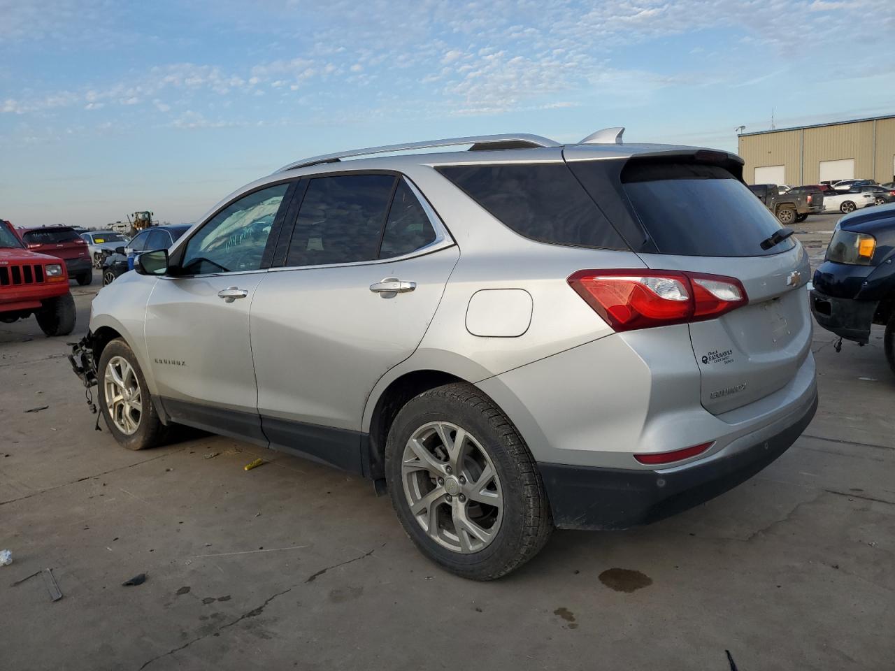 2018 Chevrolet Equinox VIN 3GNAXMEV6JS505036 Copart auction photo, side / front end damage thumbnail 2