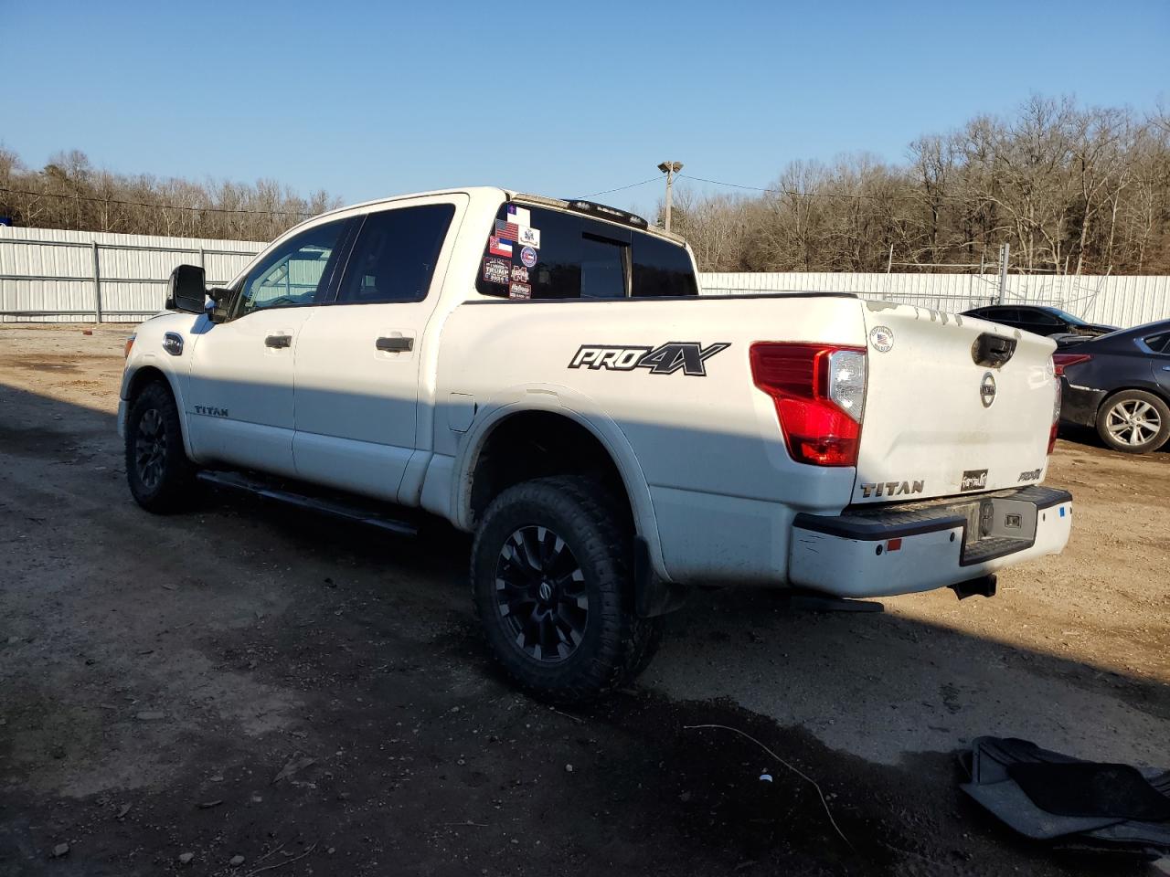 2017 Nissan Titan VIN 1N6AA1E53HN551028 Copart auction photo, front end / undercarriage damage thumbnail 2