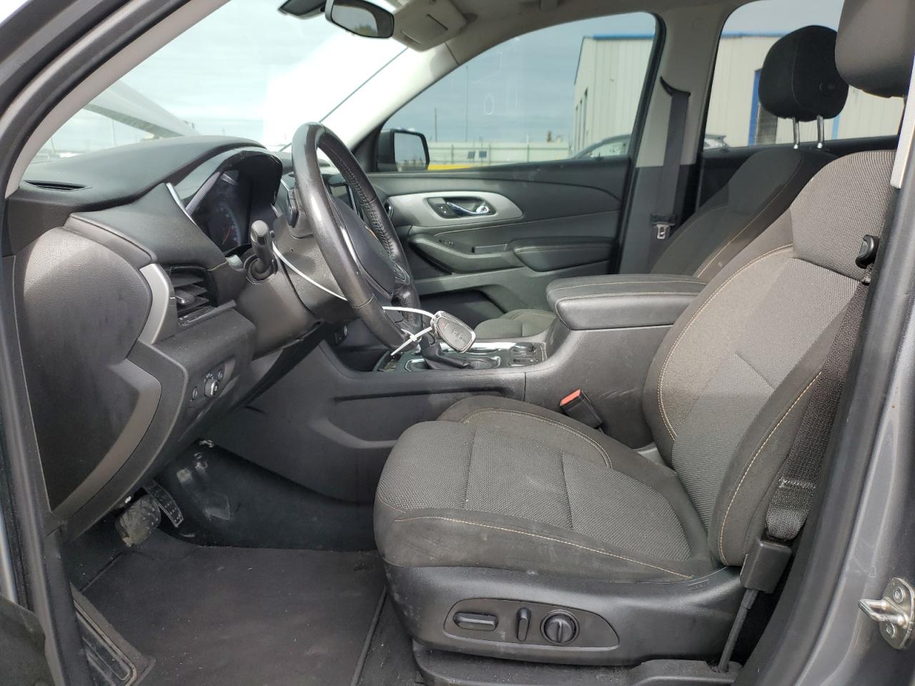 2021 Chevrolet Traverse VIN 1GNERGKWXMJ163204 Copart auction photo, side / undercarriage damage thumbnail 7
