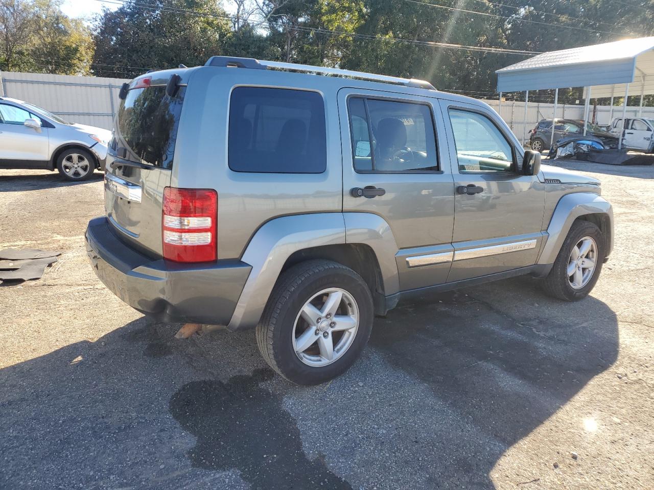 2012 Jeep Liberty (North America) VIN 1C4PJLCK0CW147754 Copart auction photo, front end / rear end damage thumbnail 3