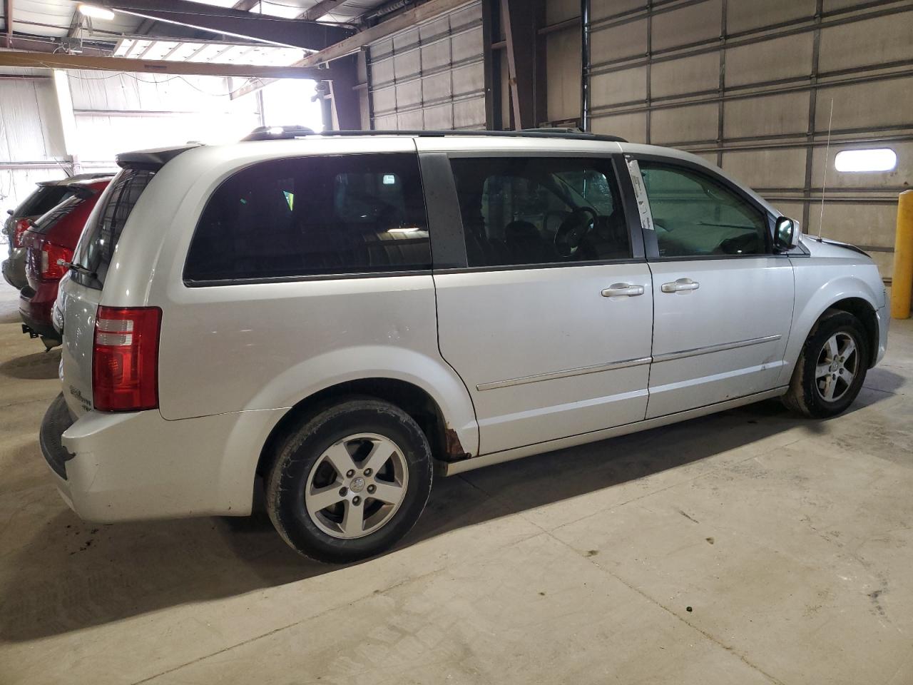 2010 Dodge Caravan VIN 2D4RN5D19AR218974 Copart auction photo, front end / minor dent/scratches damage thumbnail 3