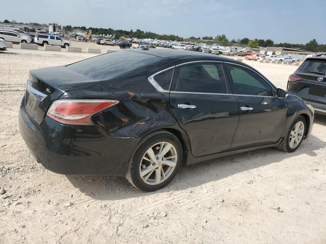2015 Nissan Altima VIN 1N4AL3AP6FC123419 Copart auction photo, hail / rear end damage thumbnail 3