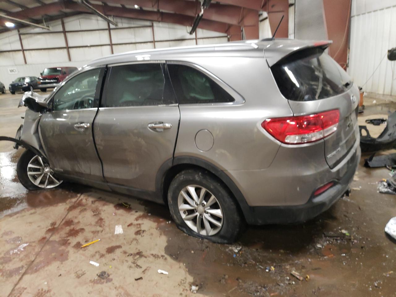 2018 KIA Sorento VIN 5XYPGDA56JG404539 Copart auction photo, front end / side damage thumbnail 2