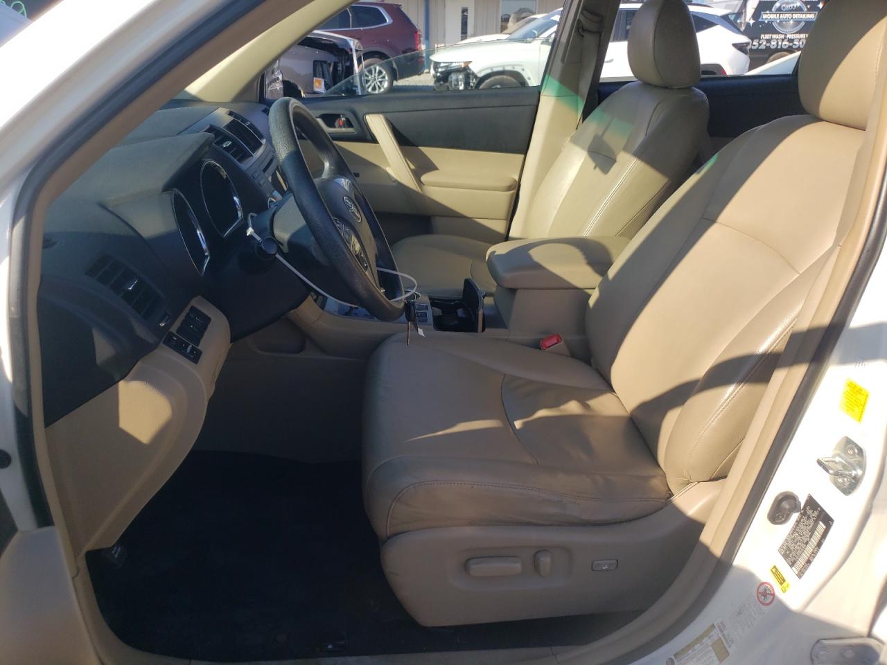 2011 Toyota Highlander VIN 5TDZK3EHXBS029782 Copart auction photo, front end damage thumbnail 7