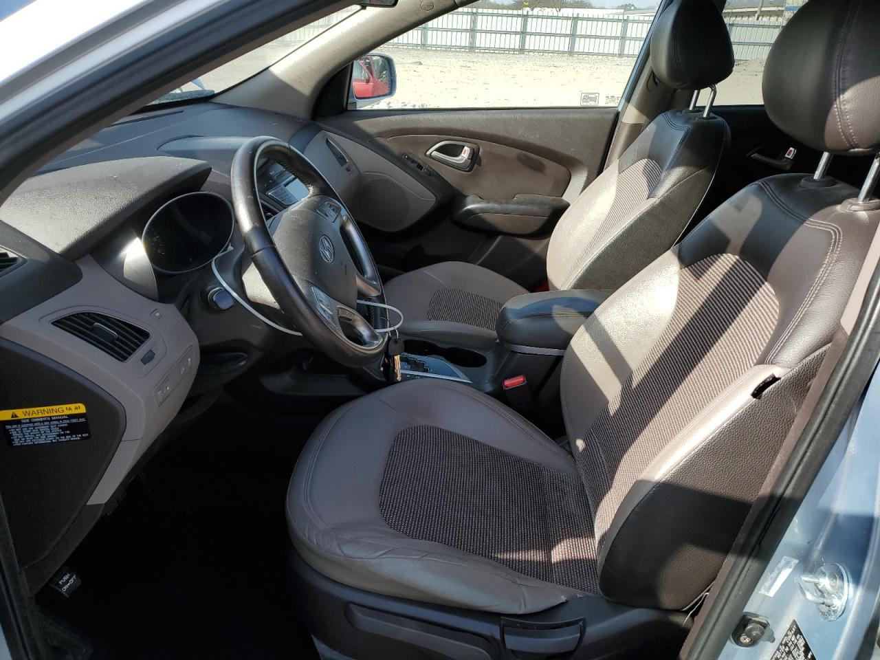 2011 Hyundai Tucson VIN KM8JU3AC3BU186336 Copart auction photo, front end damage thumbnail 7