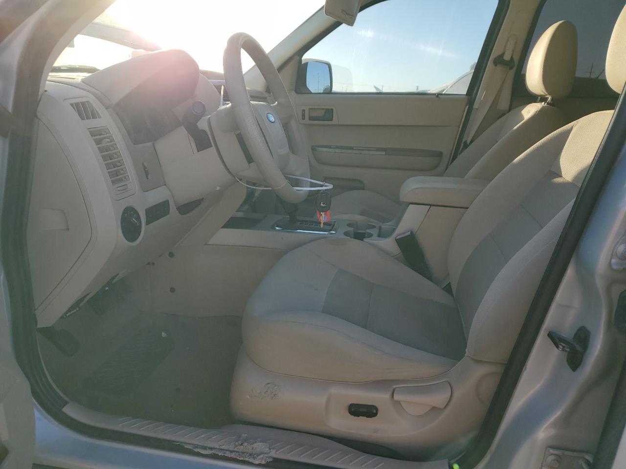2008 Ford Escape VIN 1FMCU03Z68KE38674 Copart auction photo, front end damage thumbnail 7