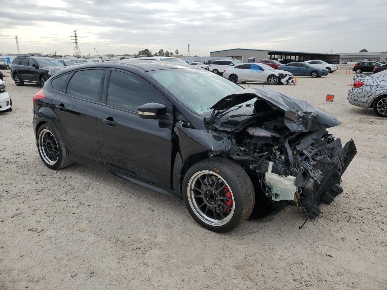 2016 Ford Focus VIN 1FADP3L97GL407353 Copart auction photo, front end / rear end damage thumbnail 4