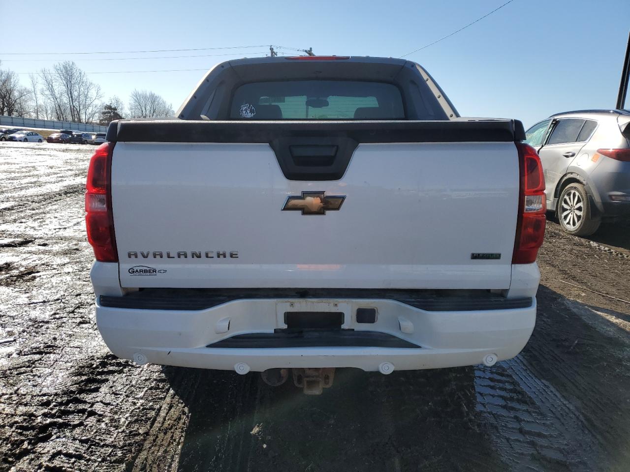 2010 Chevrolet Avalanche VIN 3GNVKFE08AG174253 Copart auction photo, front end damage thumbnail 6