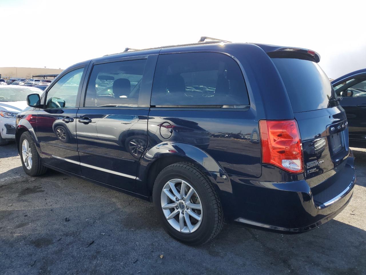 2015 Dodge Caravan VIN 2C4RDGCG6FR536351 Copart auction photo, front end damage thumbnail 2