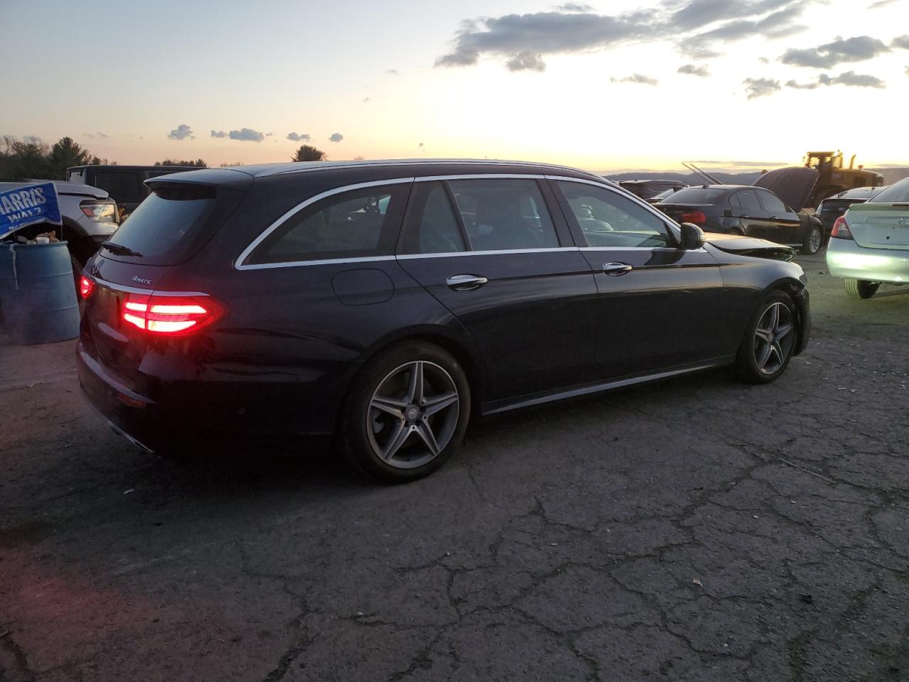 2017 Mercedes-Benz E-klasse VIN WDDZH6GB4HA197826 Copart auction photo, front end damage thumbnail 3