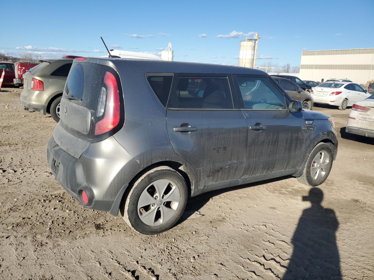 2015 KIA Soul VIN KNDJN2A21F7158218 Copart auction photo, undercarriage damage thumbnail 3