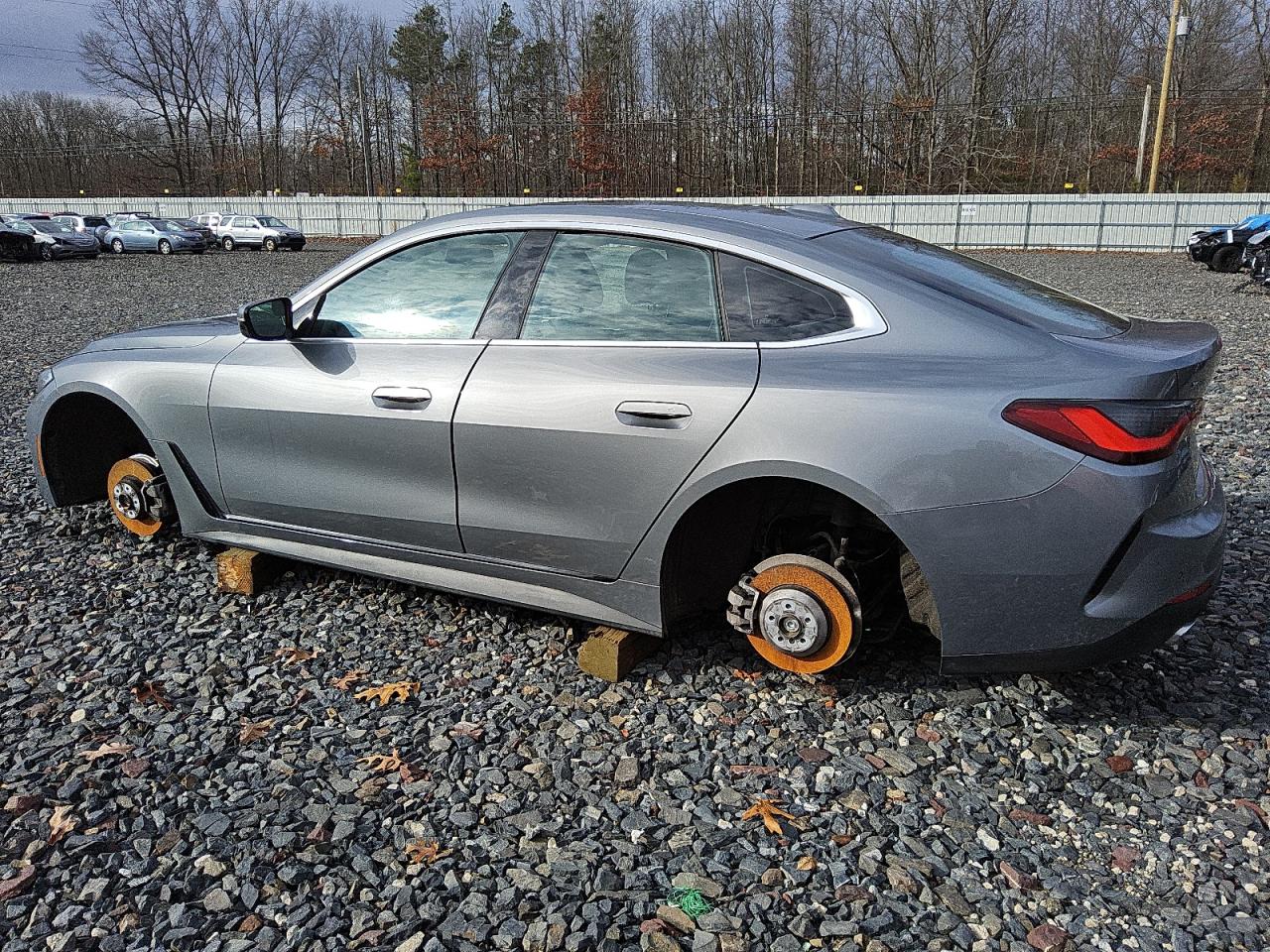 2024 BMW 4er VIN WBA73AV00RFS69305 Copart auction photo, undercarriage damage thumbnail 2