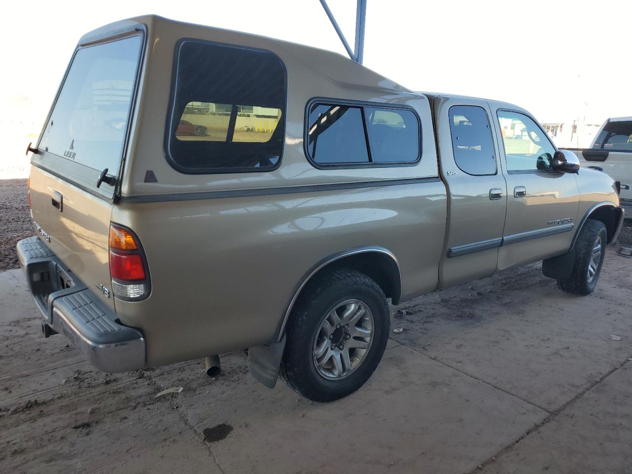 2004 Toyota Tundra VIN 5TBRT34144S449597 Copart auction photo, front end damage thumbnail 3