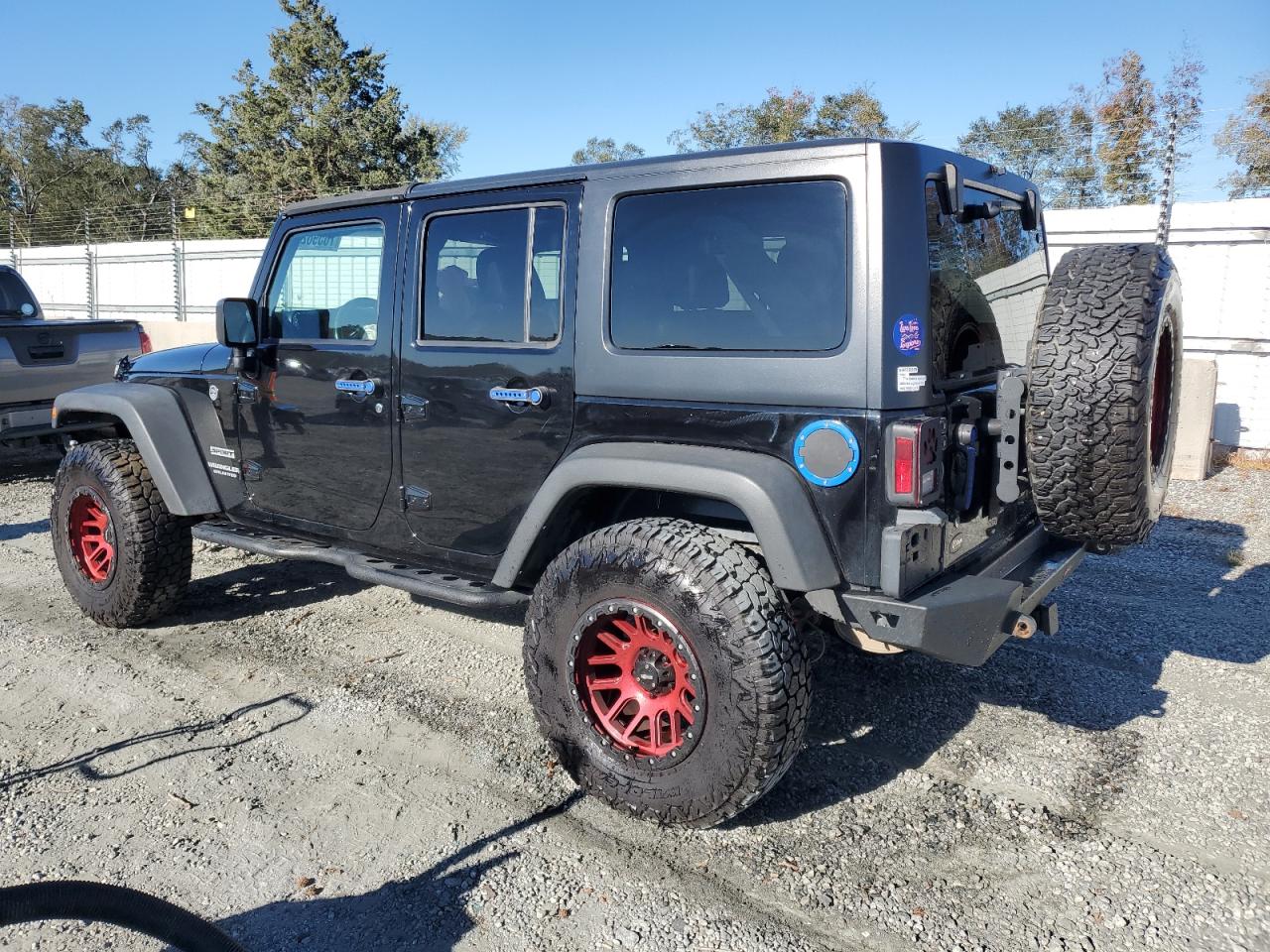 2017 Jeep Wrangler VIN 1C4BJWDG0HL604609 Copart auction photo, front end / undercarriage damage thumbnail 2