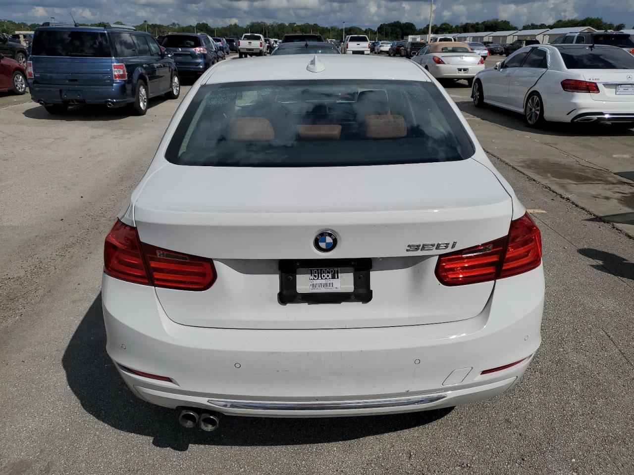2013 BMW 3er VIN WBA3A5C57DF602246 Copart auction photo, water/flood damage thumbnail 6