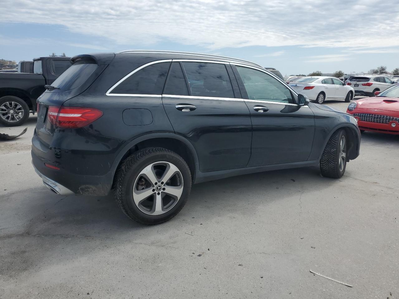 2019 Mercedes-Benz GLC VIN WDC0G4JB5KF553465 Copart auction photo, undercarriage / front end damage thumbnail 3