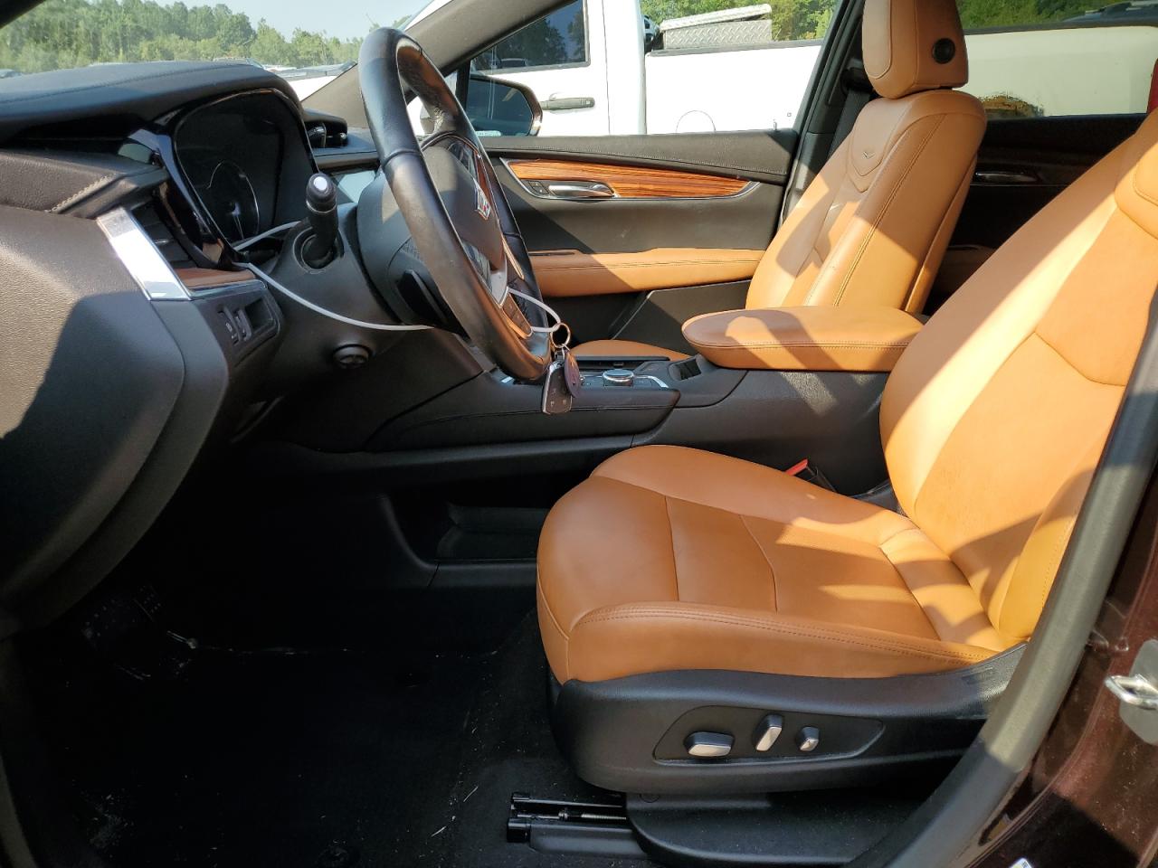 2020 Cadillac XT5 VIN 1GYKNDRS1LZ235135 Copart auction photo, rear end damage thumbnail 7