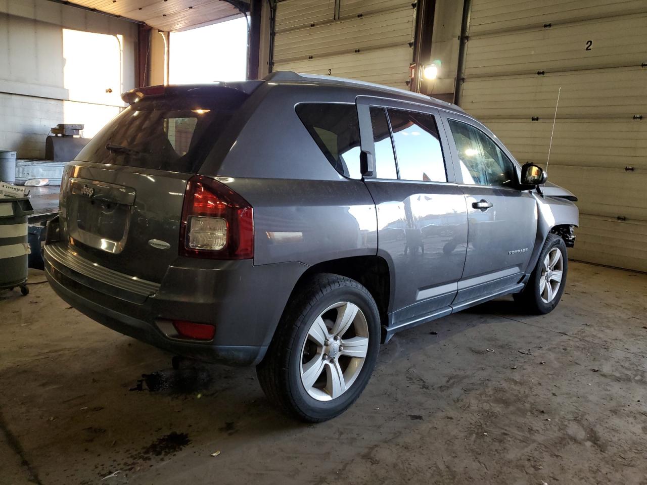 2015 Jeep Compass VIN 1C4NJDEB0FD333420 Copart auction photo, front end damage thumbnail 3