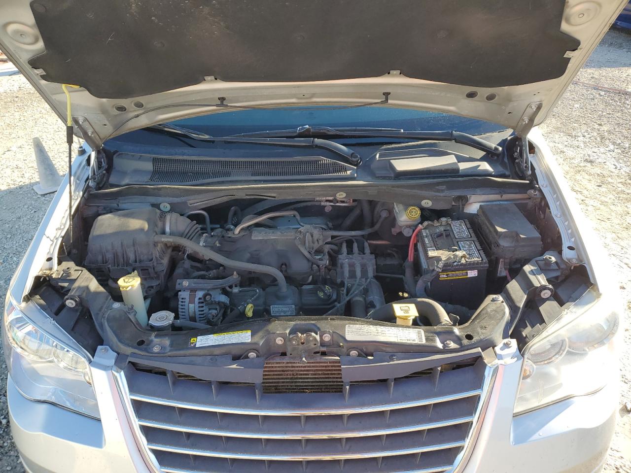 2009 Chrysler Town & Country VIN 2A8HR54169R684363 Copart auction photo, rear end damage thumbnail 12