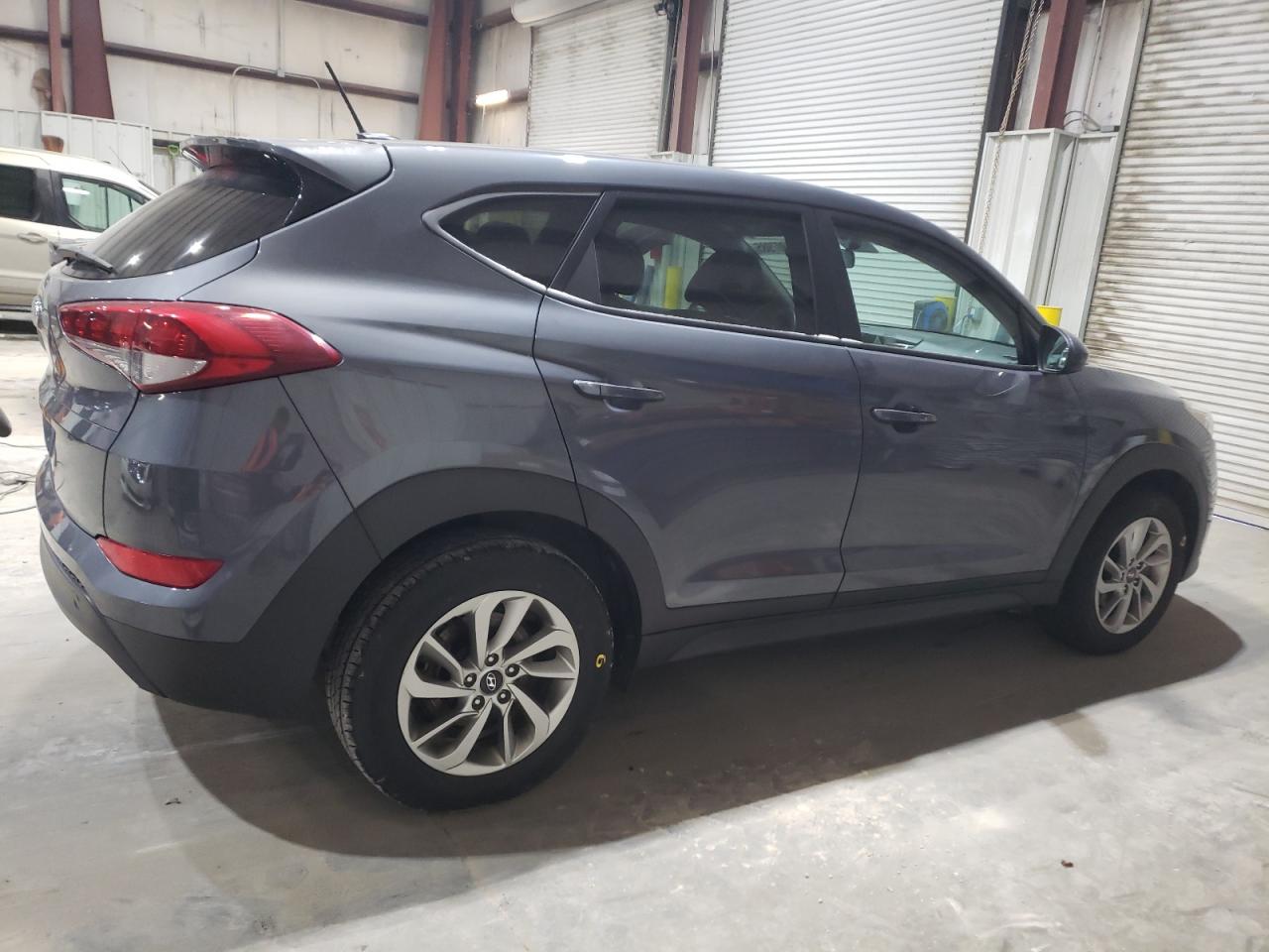 2016 Hyundai Tucson VIN KM8J23A41GU042368 Copart auction photo, undercarriage / minor dent/scratches damage thumbnail 3