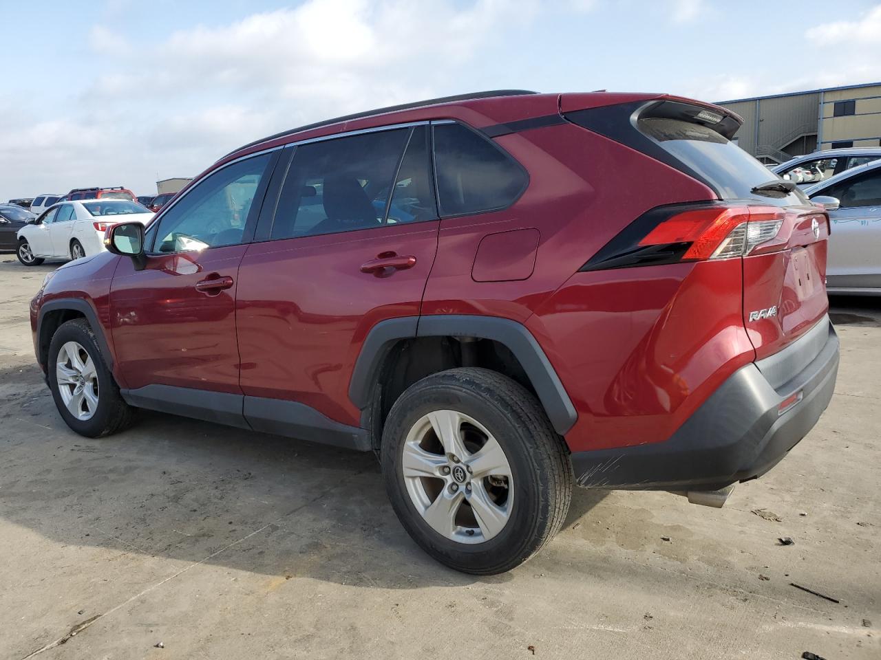 2020 Toyota RAV 4 VIN 2T3W1RFV4LW100858 Copart auction photo, front end / side damage thumbnail 2