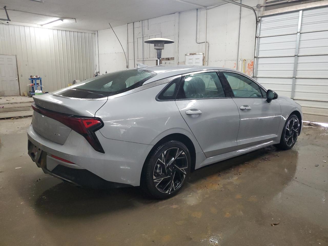 2025 KIA K5 VIN KNAG64J76S5312200 Copart auction photo, undercarriage / minor dent/scratches damage thumbnail 3