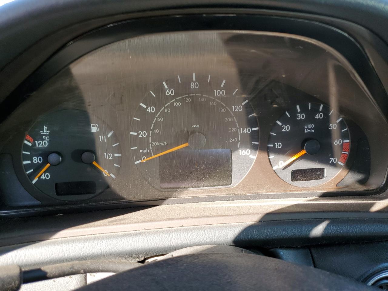 2001 Mercedes-Benz CLK-klasse VIN WDBLJ65G91T082683 Copart auction photo, burn - engine damage thumbnail 9