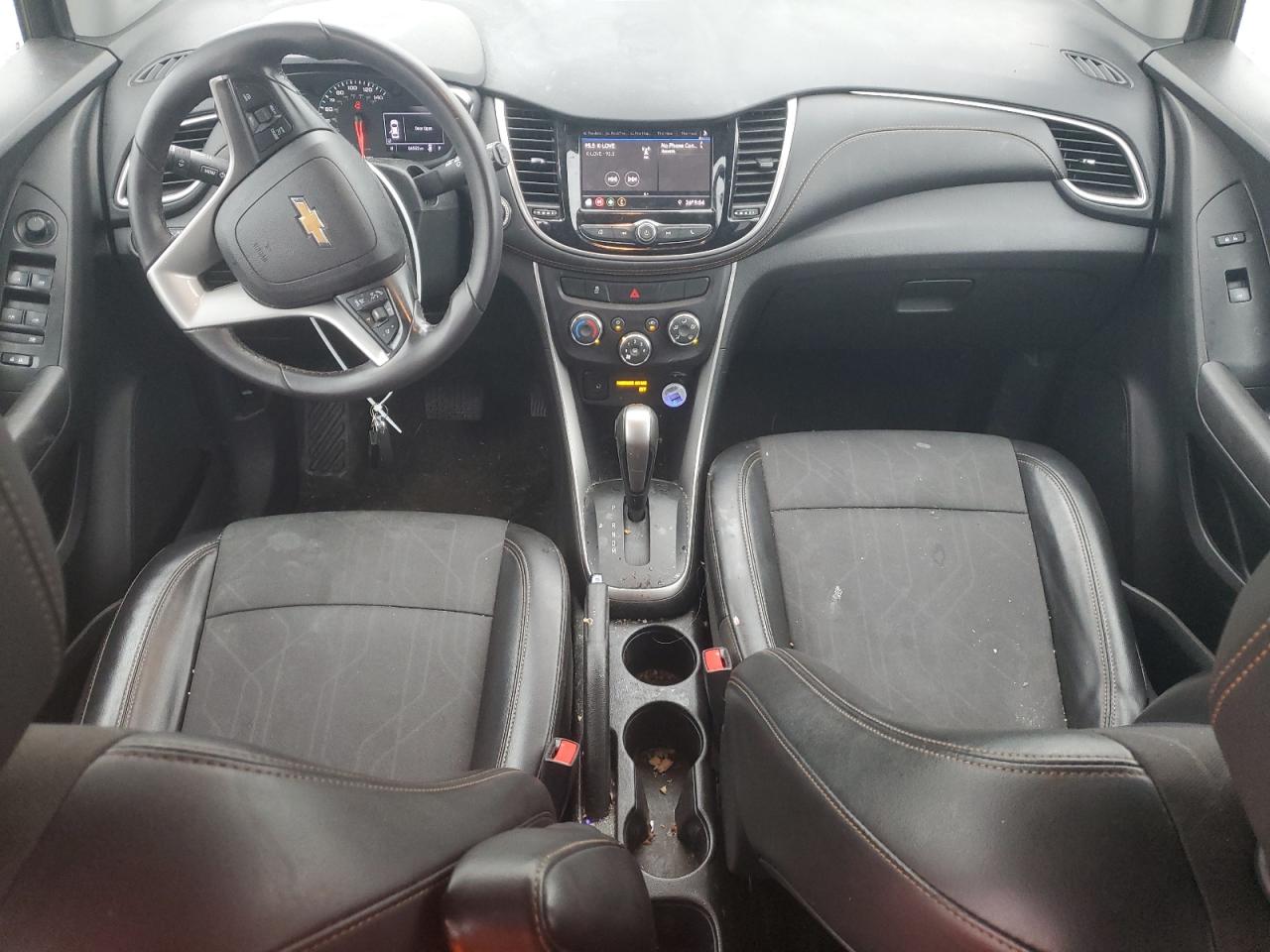 2020 Chevrolet Trax VIN KL7CJLSB4LB002107 Copart auction photo, front end / side damage thumbnail 8
