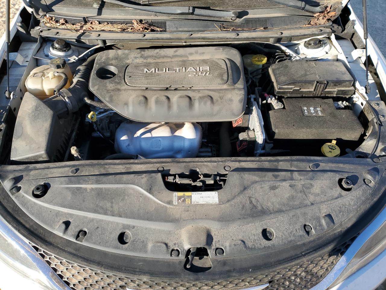2015 Chrysler 200 VIN 1C3CCCCB3FN527646 Copart auction photo, front end damage thumbnail 11