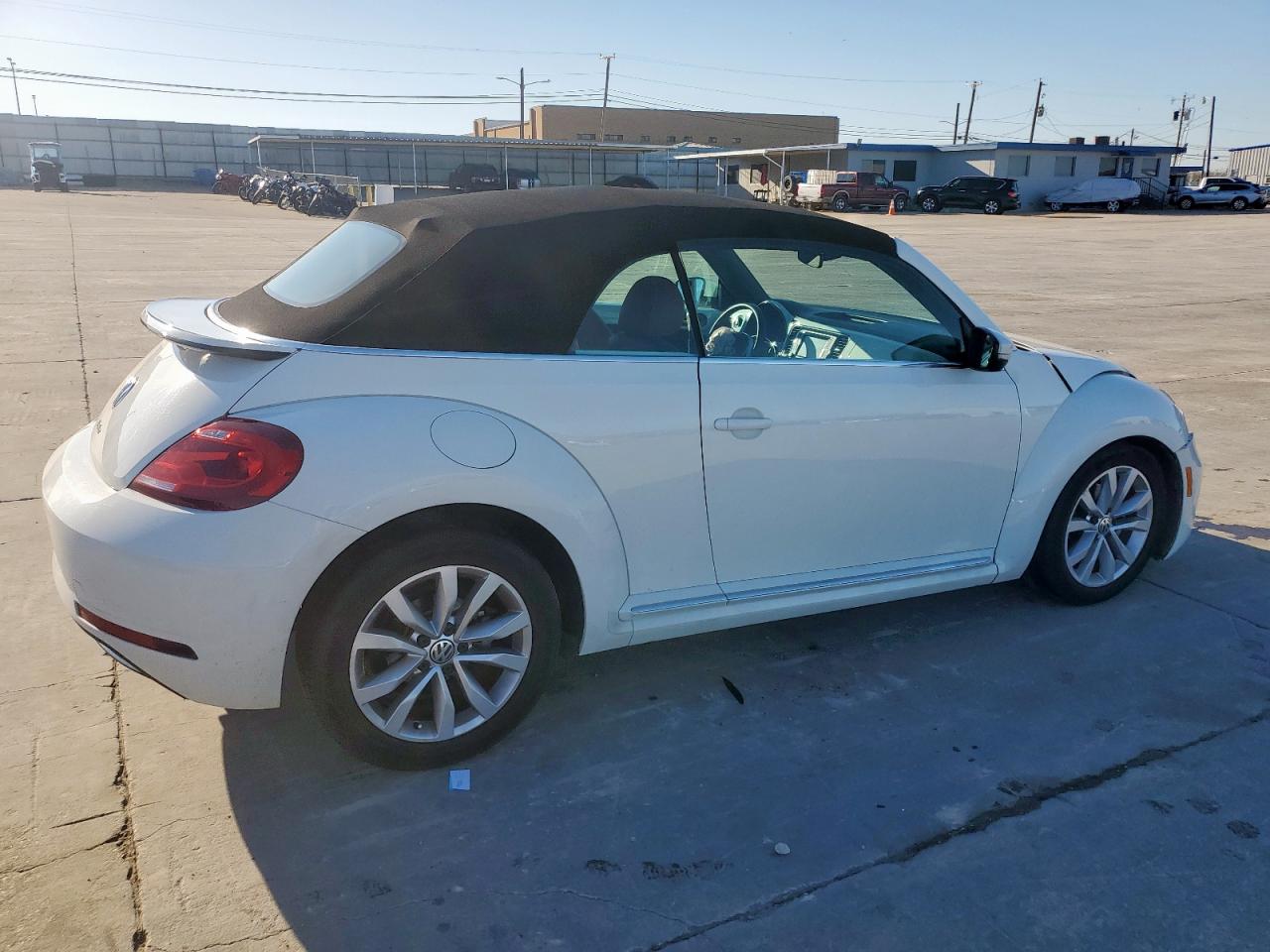 2017 Volkswagen Beetle VIN 3VW517AT2HM813799 Copart auction photo, front end damage thumbnail 3
