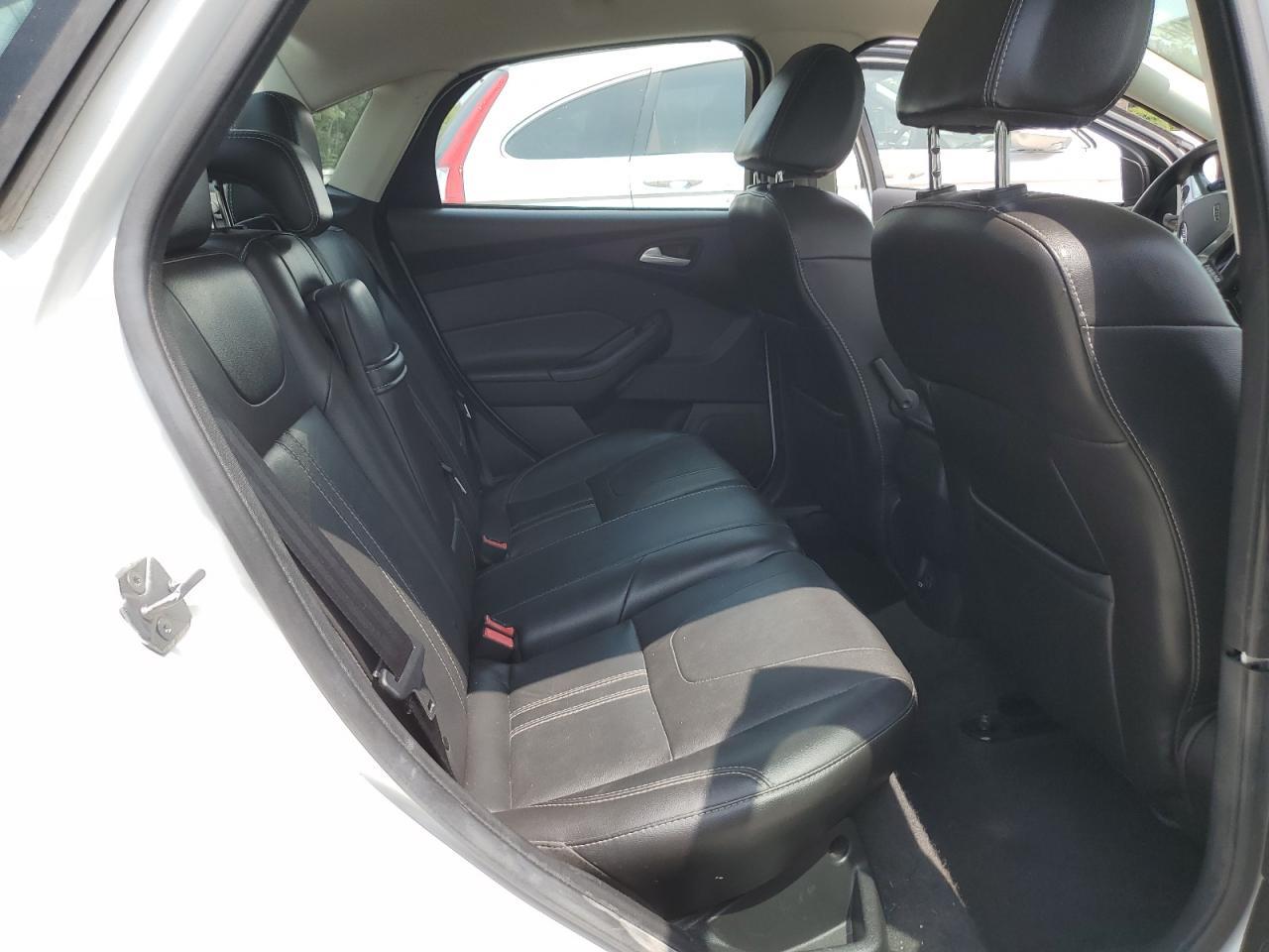 2013 Ford Focus VIN 1FADP3F23DL246378 Copart auction photo, front end / minor dent/scratches damage thumbnail 10