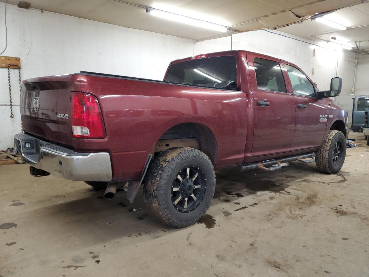 2016 RAM 2500 VIN 3C6UR5CJ6GG275278 Copart auction photo, minor dent/scratches damage thumbnail 3