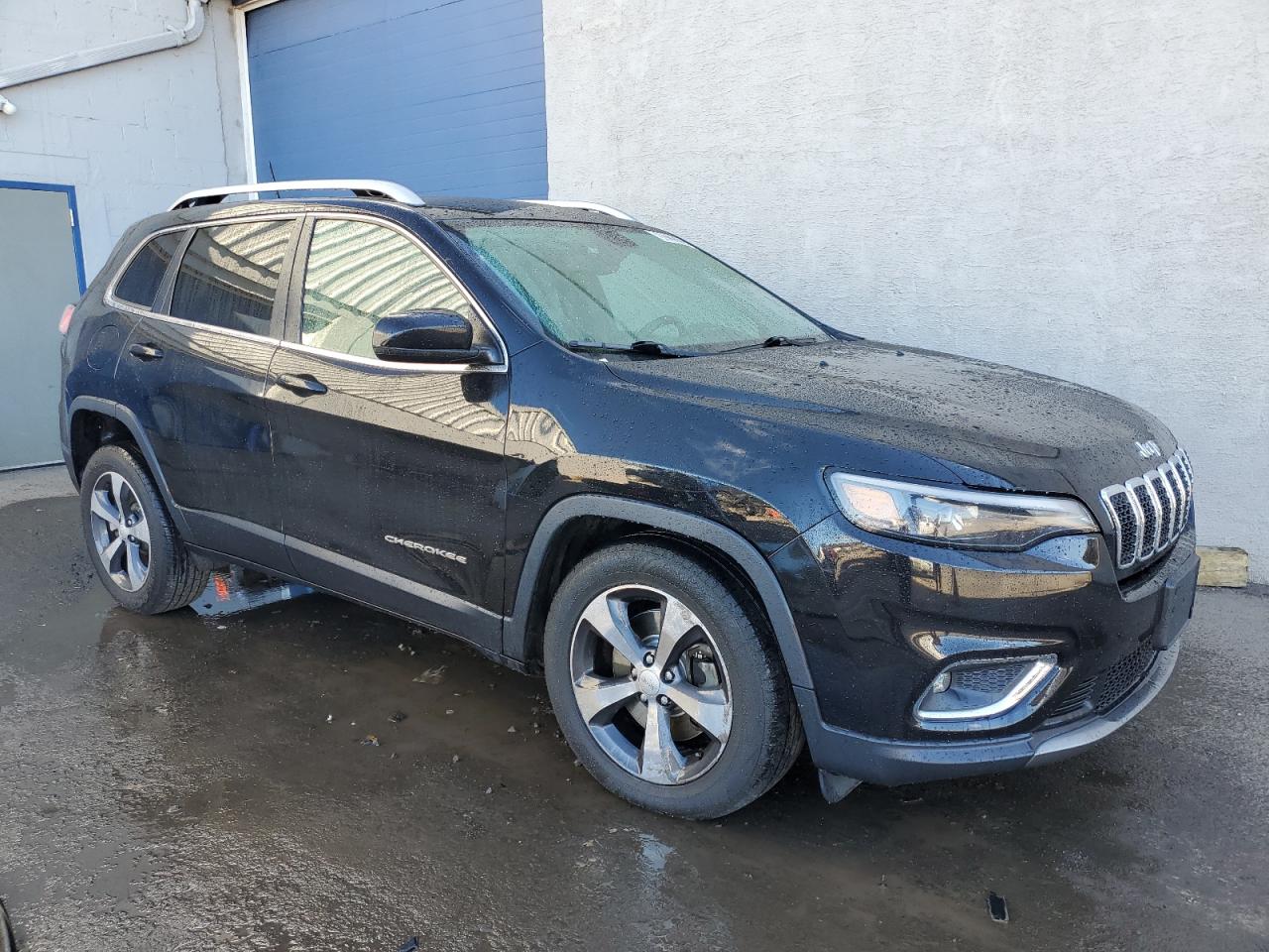 2019 Jeep Grand Cherokee VIN 1C4PJMDX4KD368929 Copart auction photo, front end damage thumbnail 4