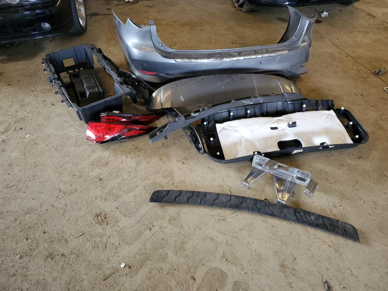 2019 Infiniti QX60 VIN 5N1DL0MM6KC500473 Copart auction photo, rear end damage thumbnail 13