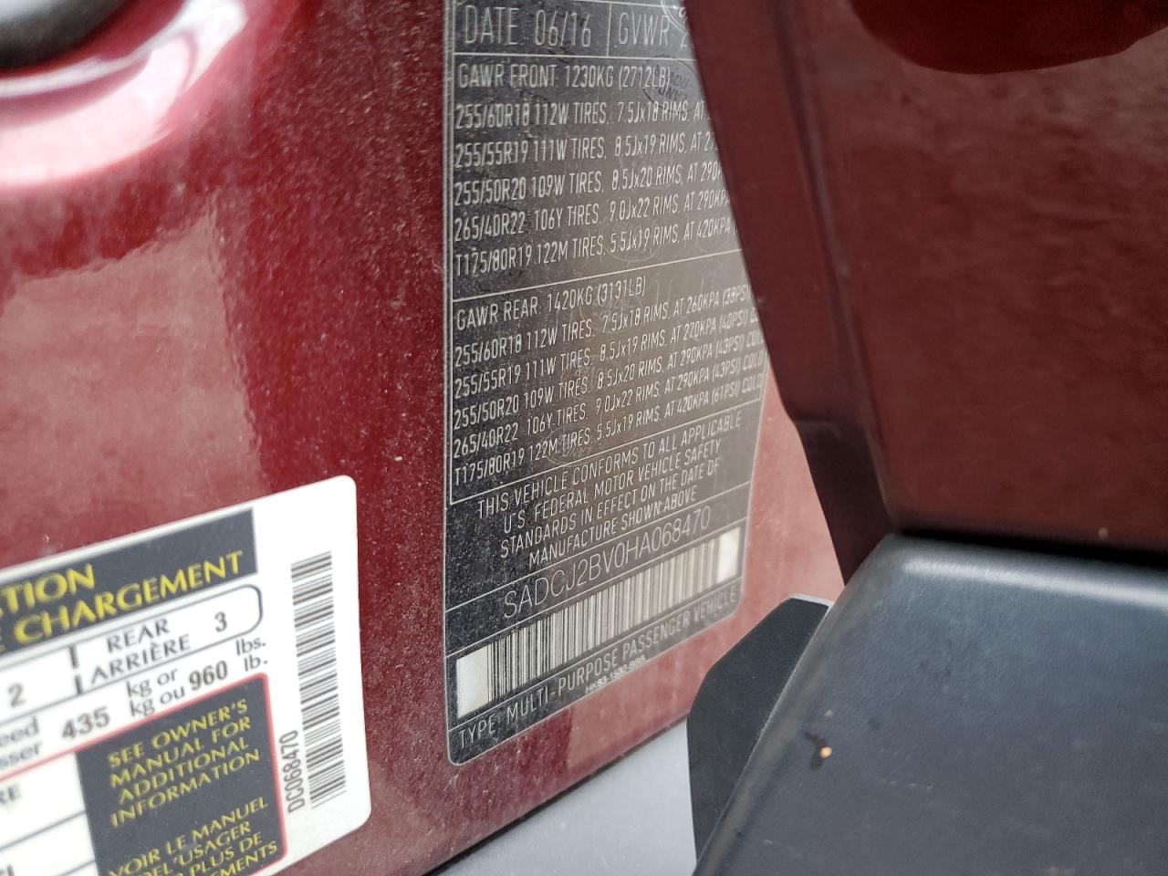 2017 Jaguar F-Pace VIN SADCJ2BV0HA068470 Copart auction photo, side damage thumbnail 13