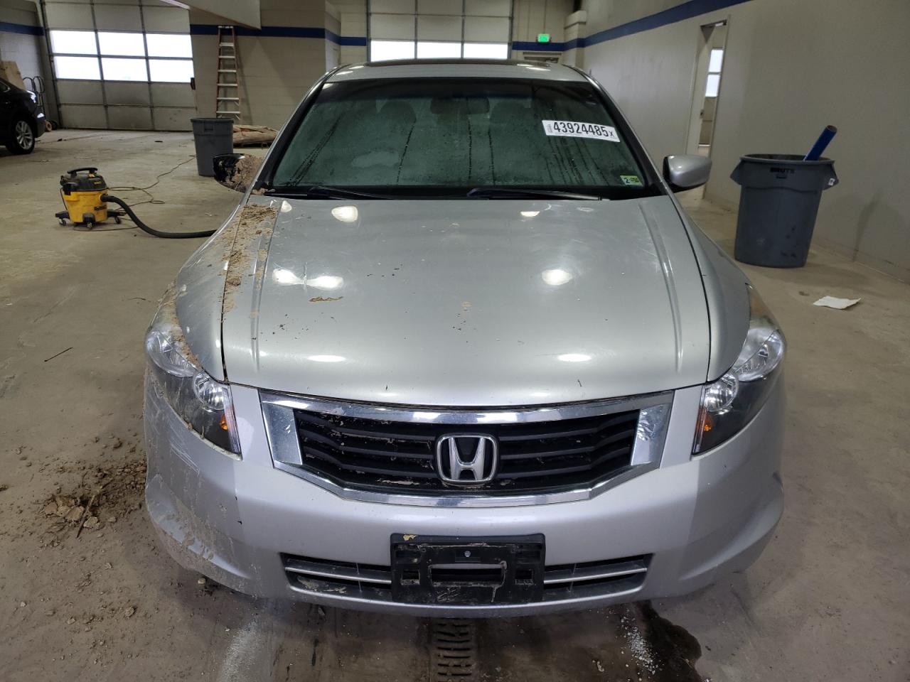 2009 Honda Accord VIN 1HGCP26849A126615 Copart auction photo, side damage thumbnail 5