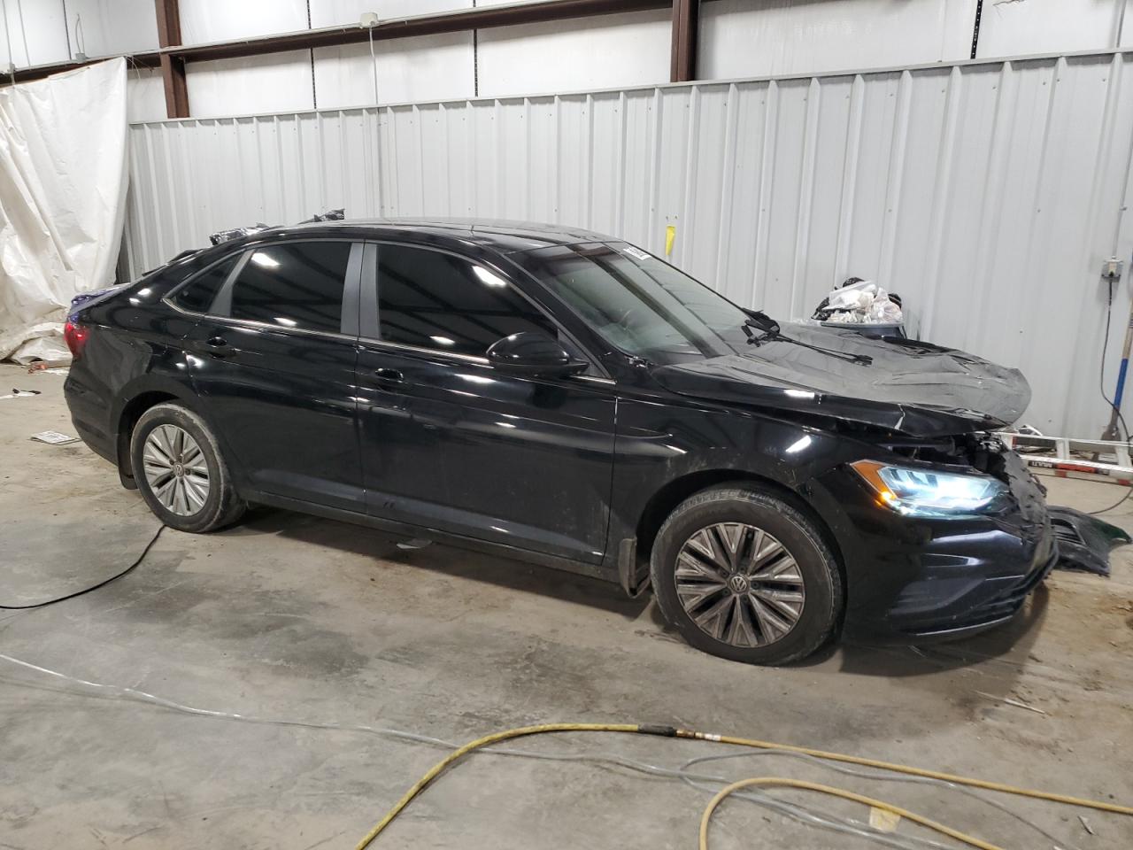 2020 Volkswagen Jetta VIN 3VWCB7BU8LM077259 Copart auction photo, front end / all over damage thumbnail 4