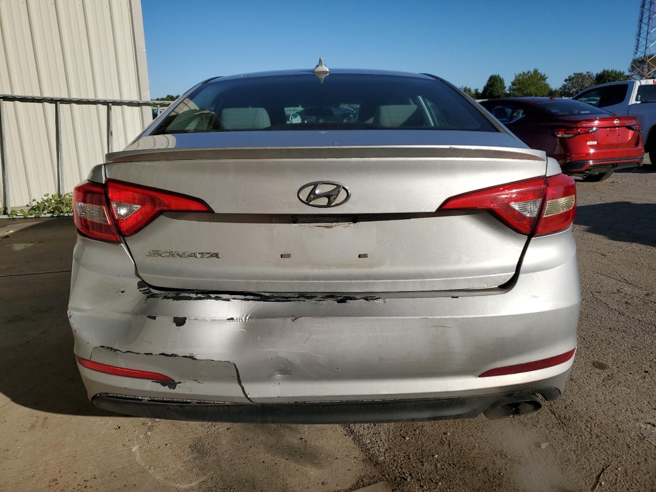 2017 Hyundai Sonata VIN 5NPE24AF8HH560969 Copart auction photo, vandalism / rear end damage thumbnail 6