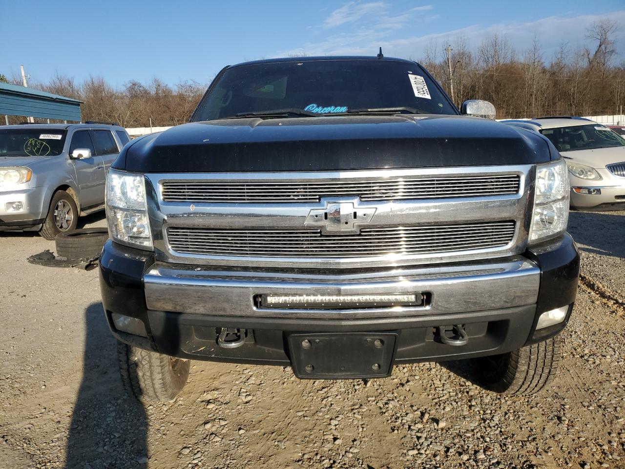 2011 Chevrolet Silverado VIN 1GCRKSE3XBZ161860 Copart auction photo, all over damage thumbnail 5