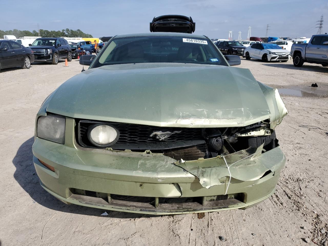 2006 Ford Mustang VIN 1ZVFT82H265212023 Copart auction photo, front end / side damage thumbnail 5