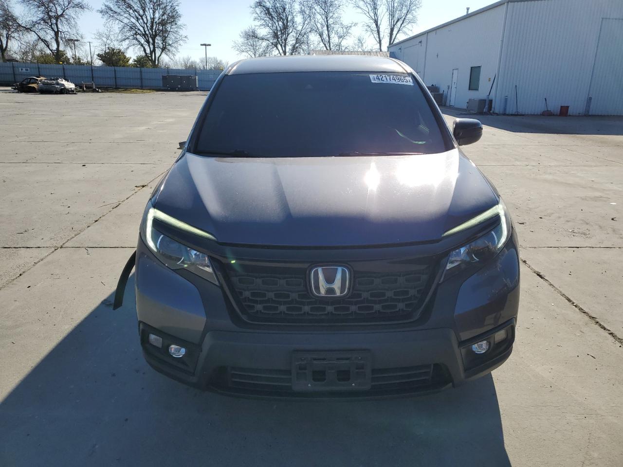 2020 Honda Passport VIN 5FNYF7H27LB005573 Copart auction photo, front end / side damage thumbnail 5