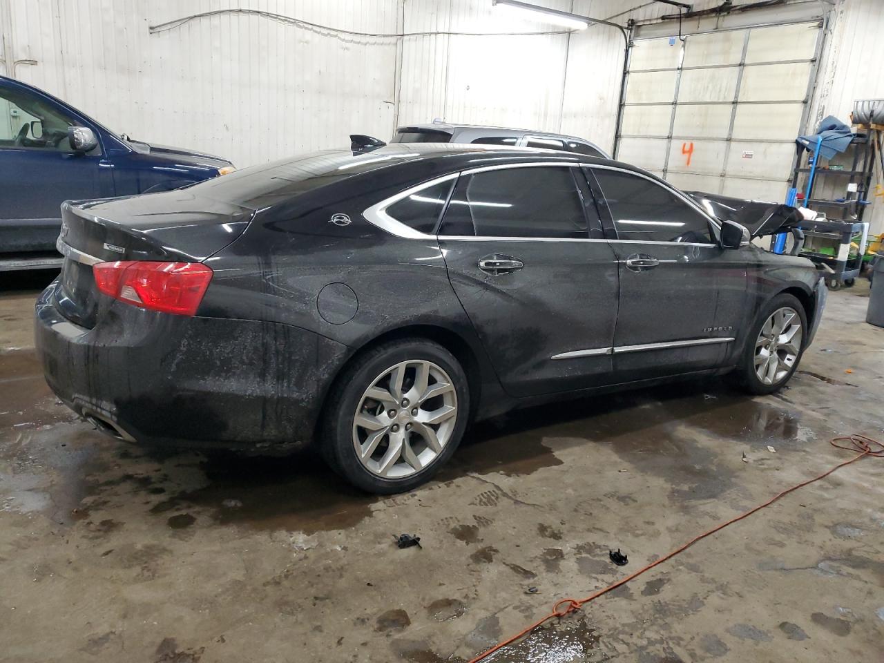 2019 Chevrolet Impala VIN 2G1105S35K9152379 Copart auction photo, front end / side damage thumbnail 3