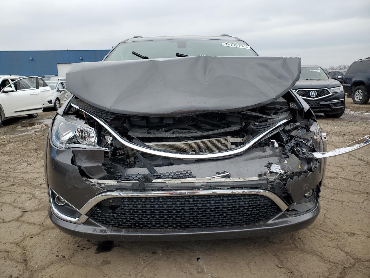 2019 Chrysler Pacifica VIN 2C4RC1GG8KR657614 Copart auction photo, front end damage thumbnail 5