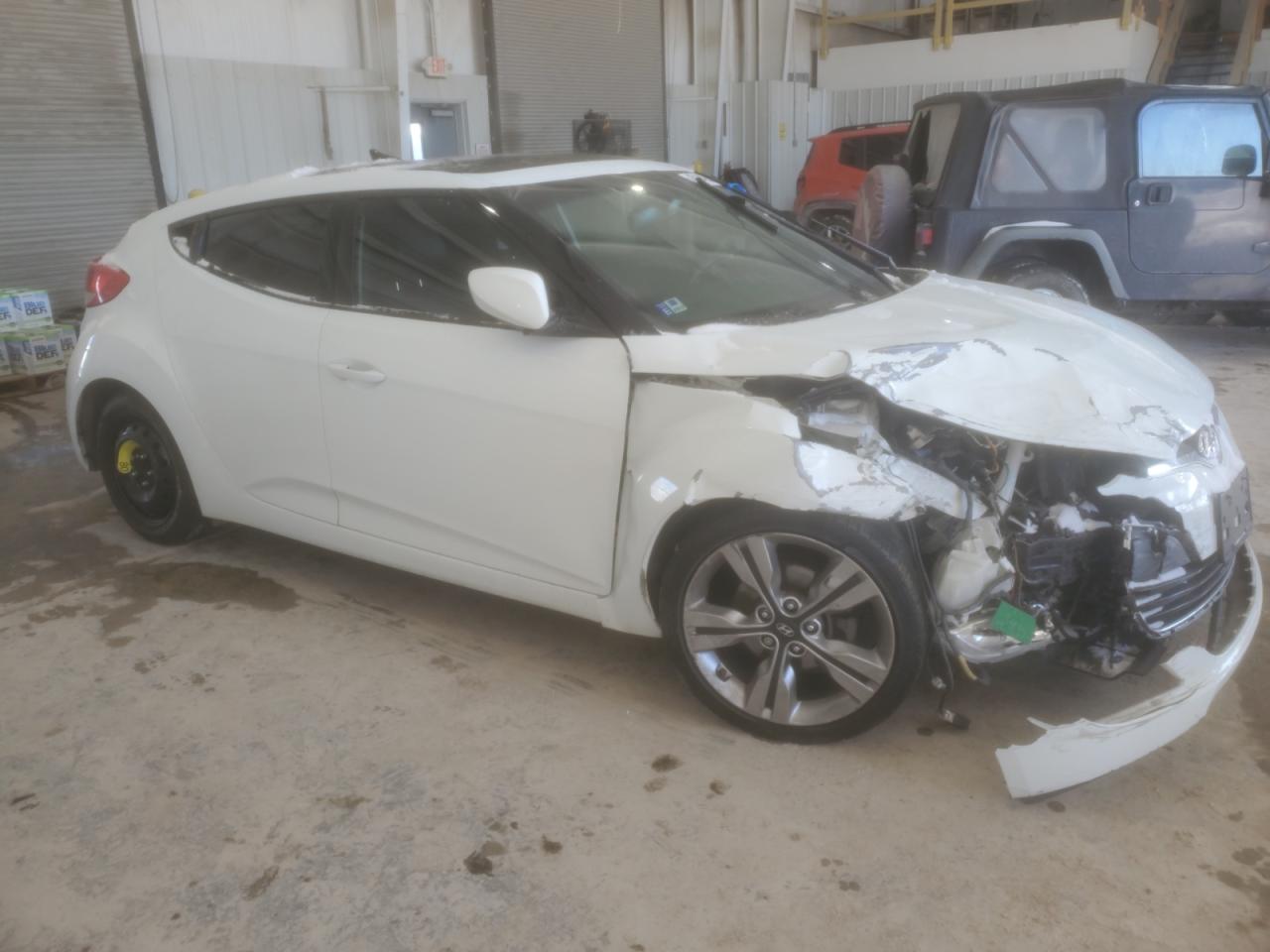 2016 Hyundai Veloster VIN KMHTC6AD7GU264002 Copart auction photo, front end damage thumbnail 4