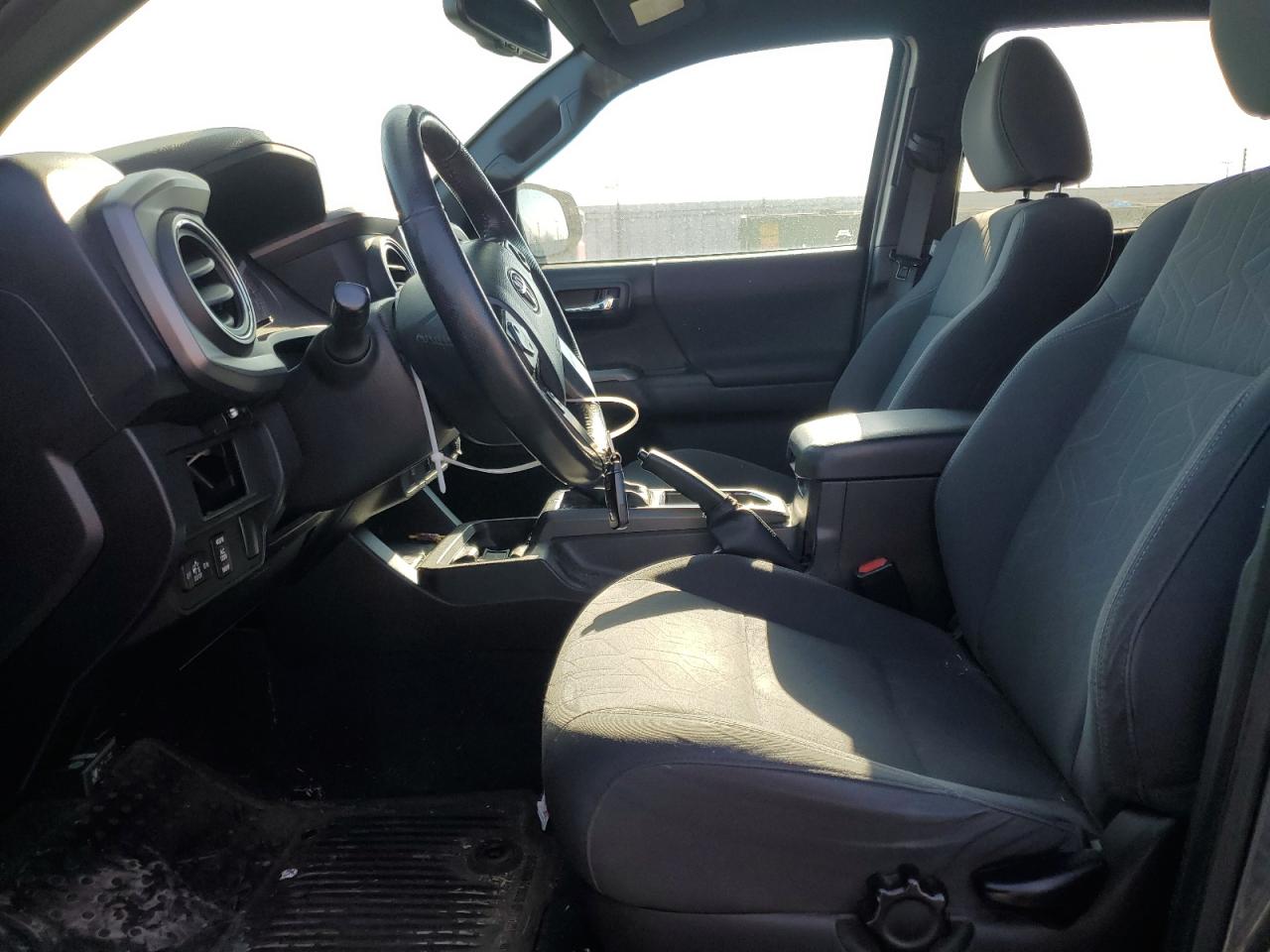 2016 Toyota Tacoma VIN 5TFCZ5AN2GX001615 Copart auction photo, rear end damage thumbnail 7