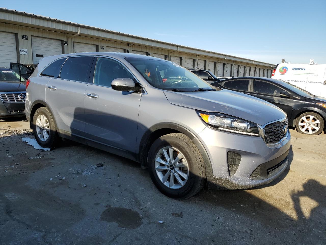 2020 KIA Sorento VIN 5XYPG4A32LG671064 Copart auction photo, rear end damage thumbnail 4